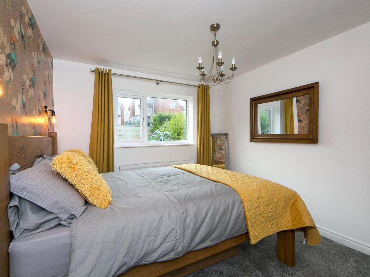 Pass The Keys Modern Coastal Home In Bull Bay Amlwch Extérieur photo