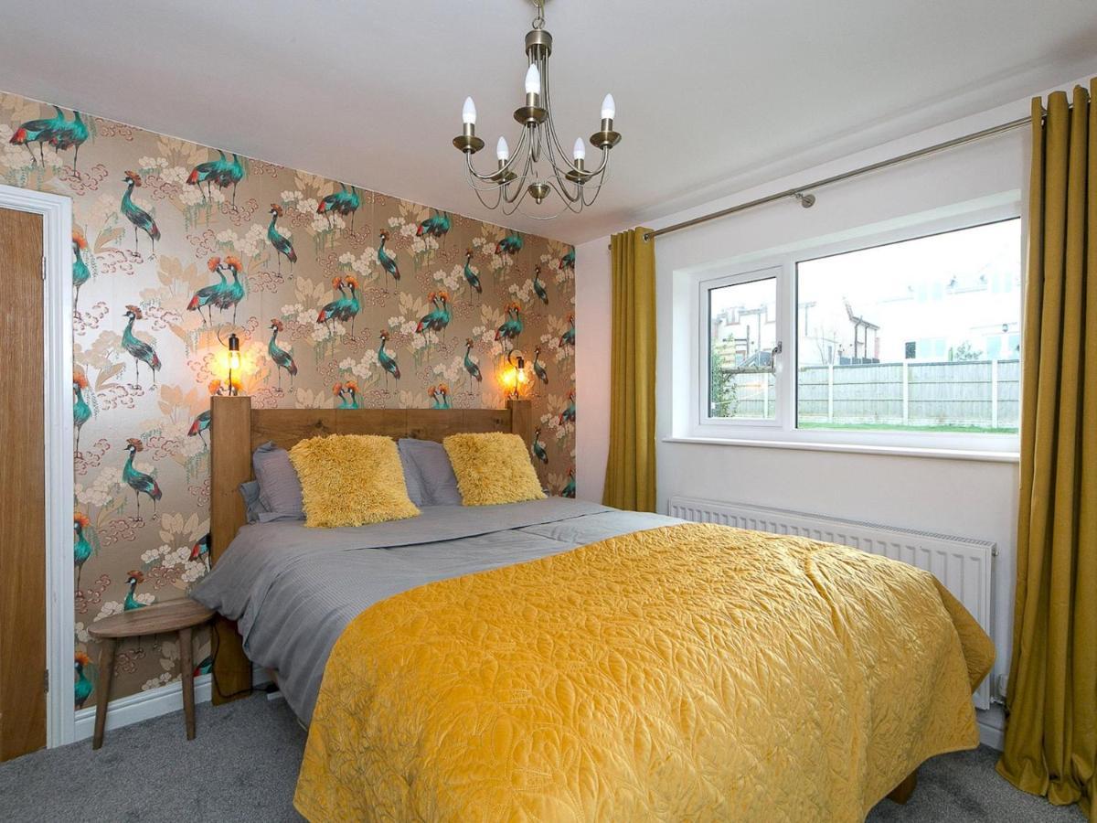 Pass The Keys Modern Coastal Home In Bull Bay Amlwch Extérieur photo